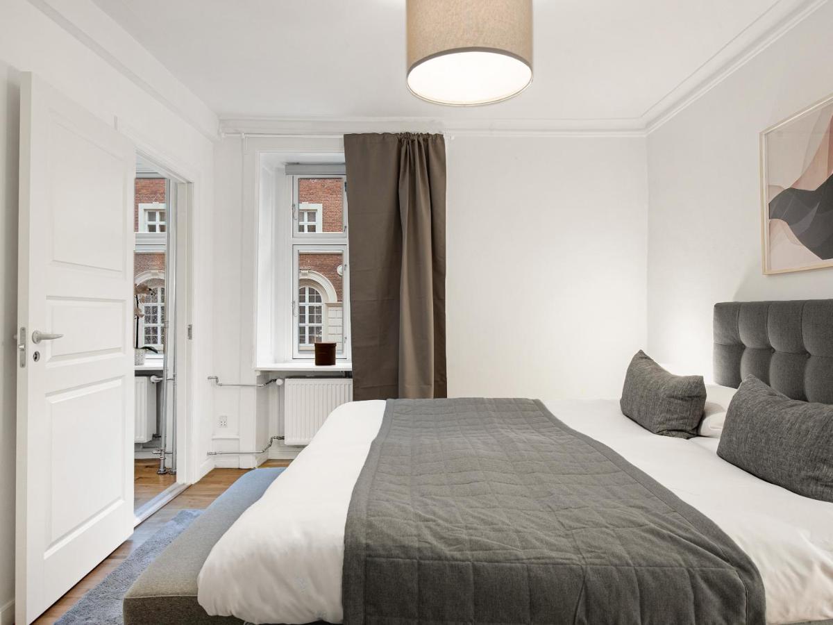 Sanders Stage - Enchanting Four-Bedroom Apartment Near Nyhavn コペンハーゲン エクステリア 写真