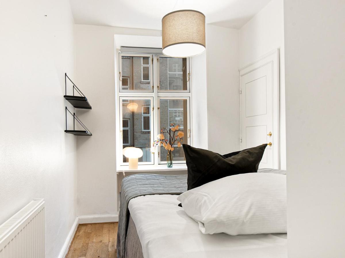 Sanders Stage - Enchanting Four-Bedroom Apartment Near Nyhavn コペンハーゲン エクステリア 写真